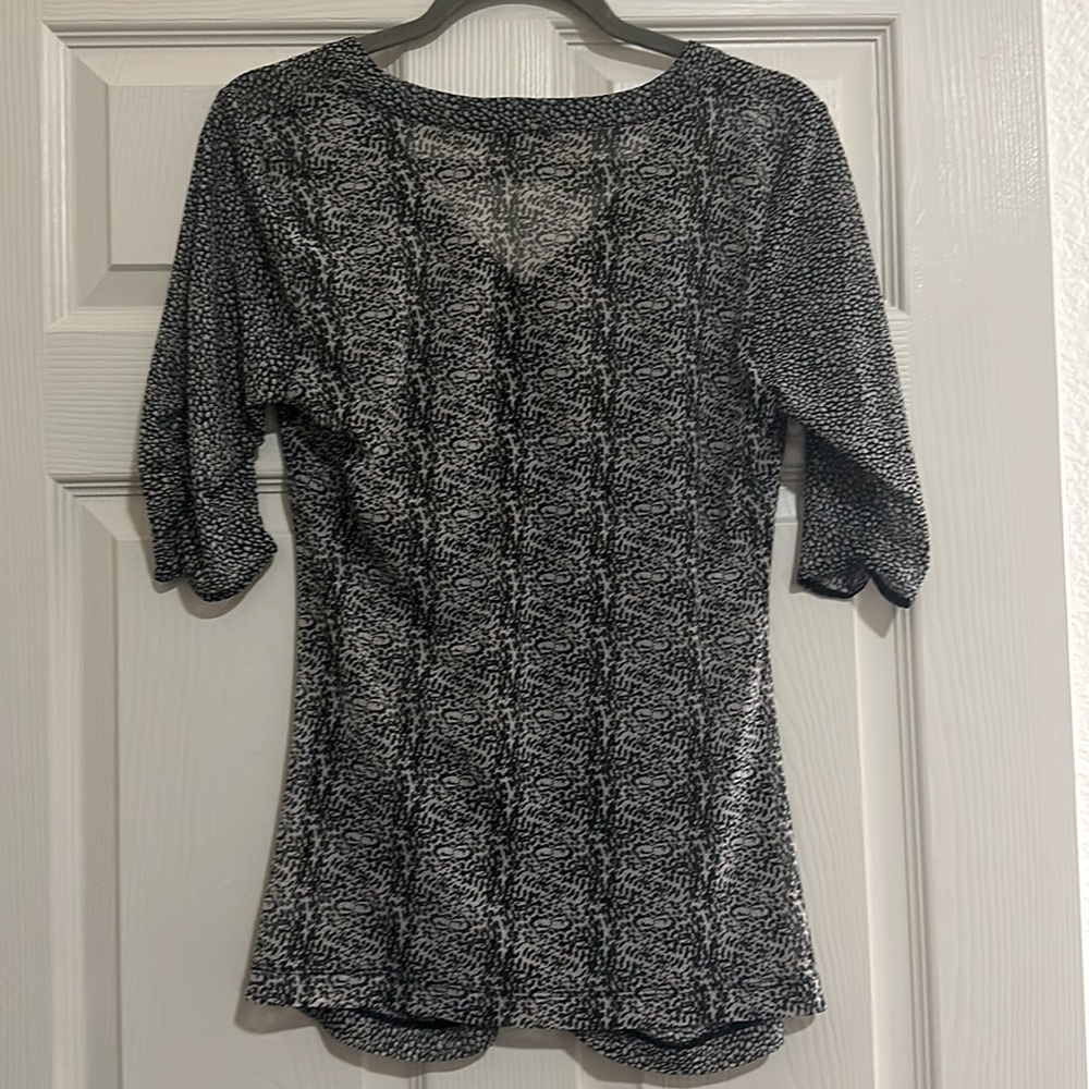 Cabi Size Medium Button Up Blouse - image 4